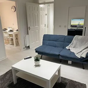 chic-elegant-2br-sleeps-5-prime-location.belfasthotelsireland.com/